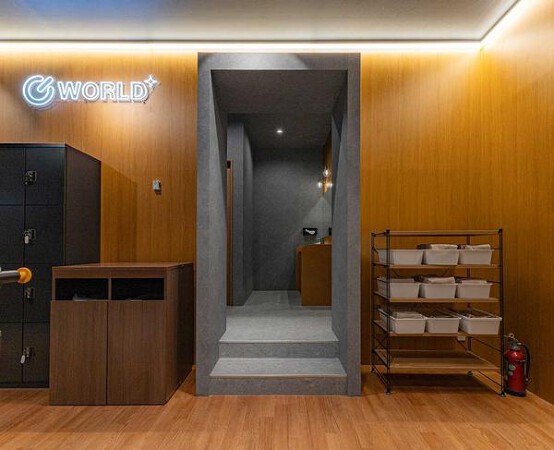 ワールドプラスジム_西八王子店 ·