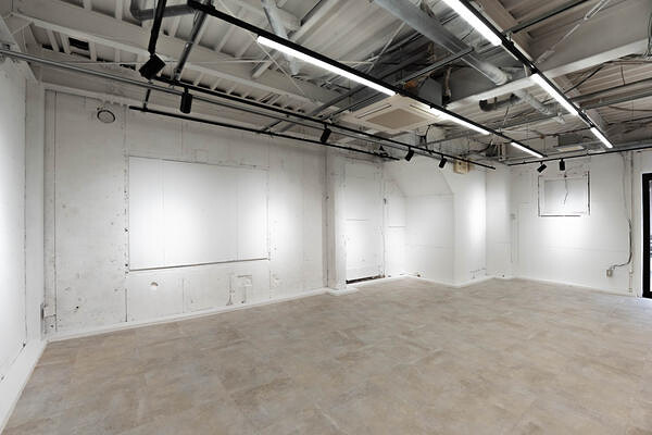 UMA SPACE and GALLERY