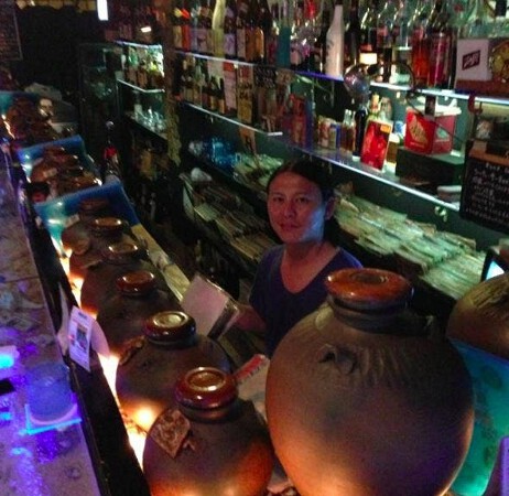沖縄　BAR サクラザカAサイン