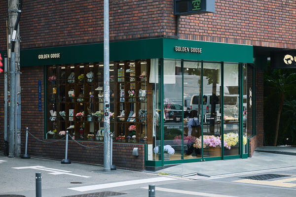 GOLDEN GOOSE OSAKA SHINSAIBASHI