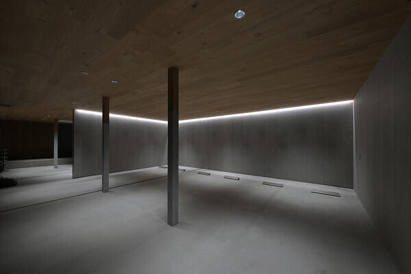 H showroom