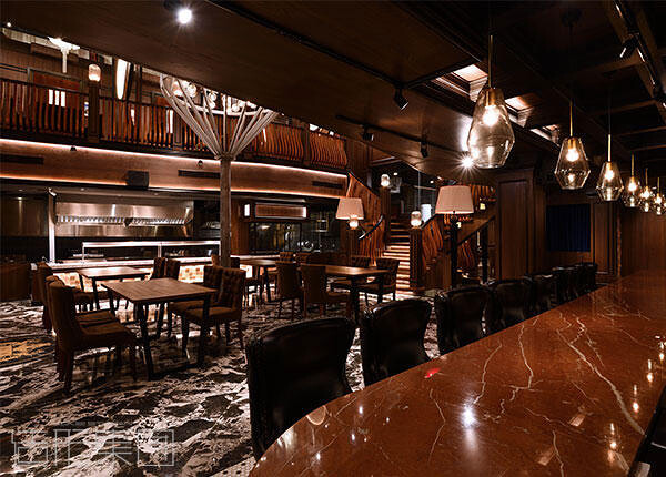 CUOMO LOUNGE BAR(インドネシア・ジャカルタ)